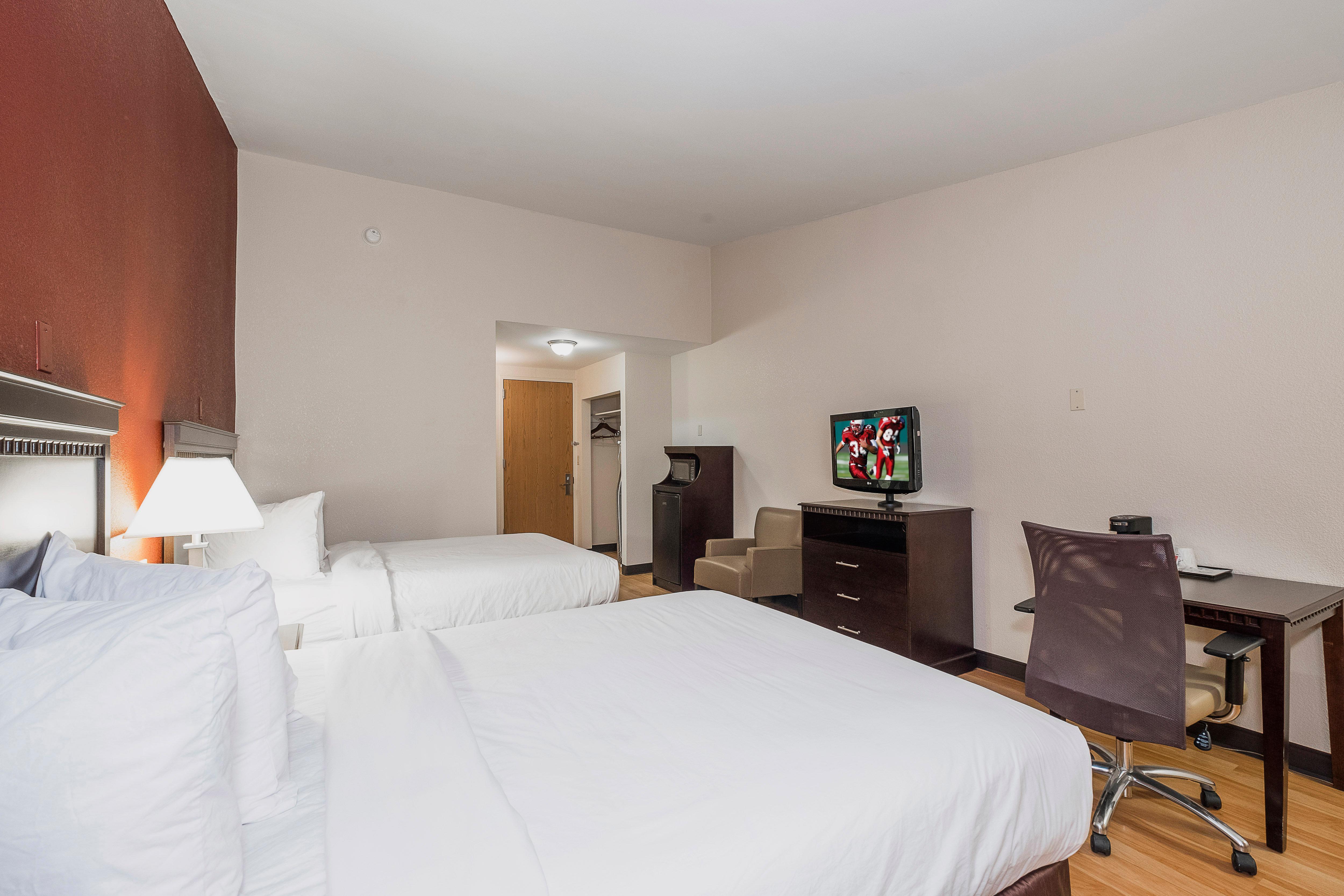 Red Roof Inn & Suites Mt Holly - Mcguire Afb Westampton Екстериор снимка