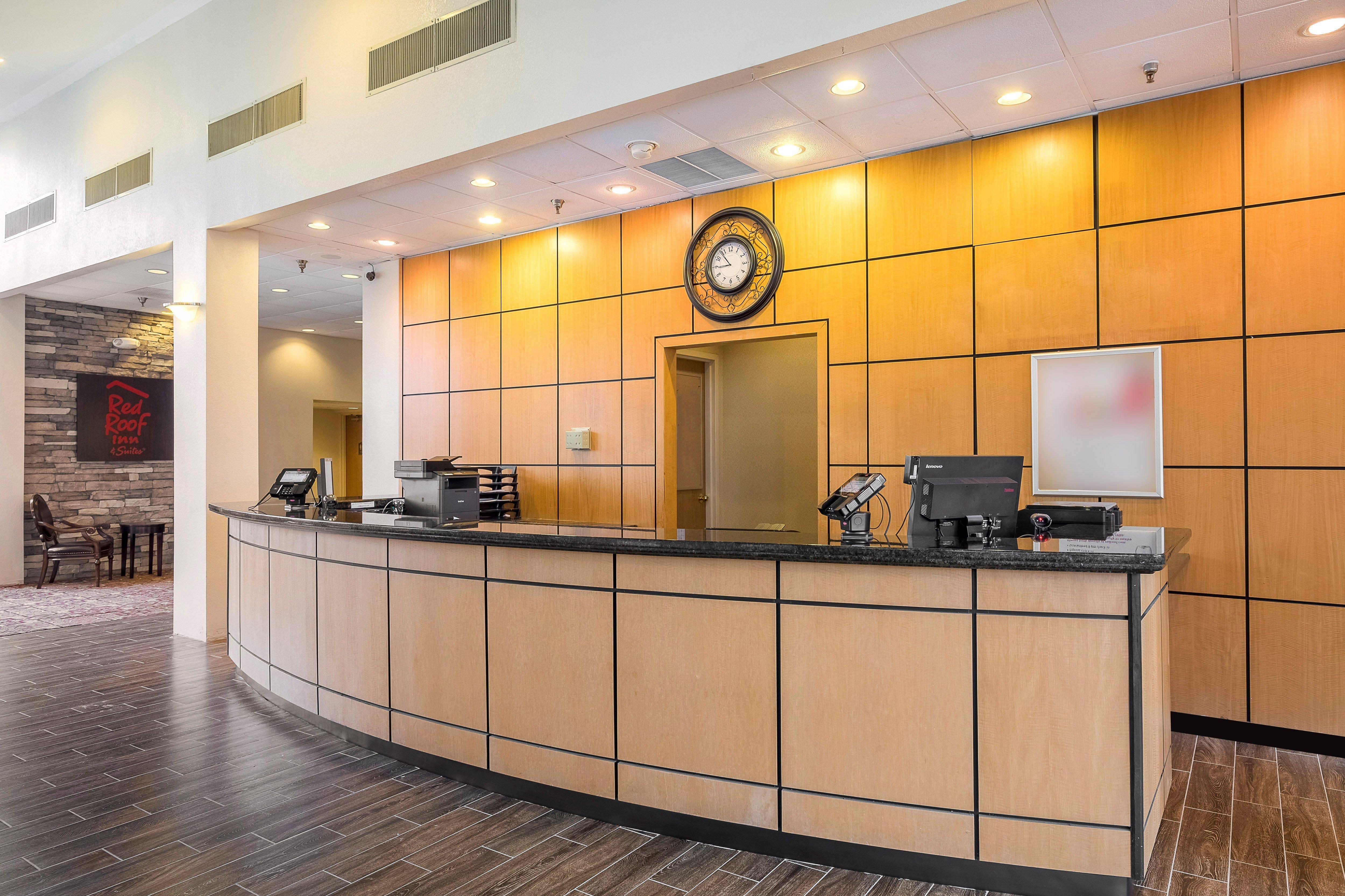 Red Roof Inn & Suites Mt Holly - Mcguire Afb Westampton Екстериор снимка