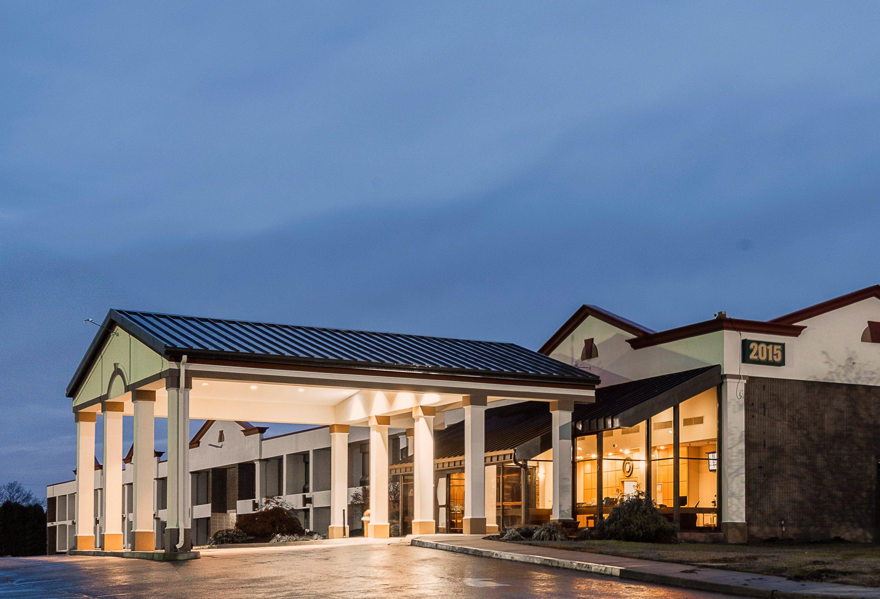 Red Roof Inn & Suites Mt Holly - Mcguire Afb Westampton Екстериор снимка
