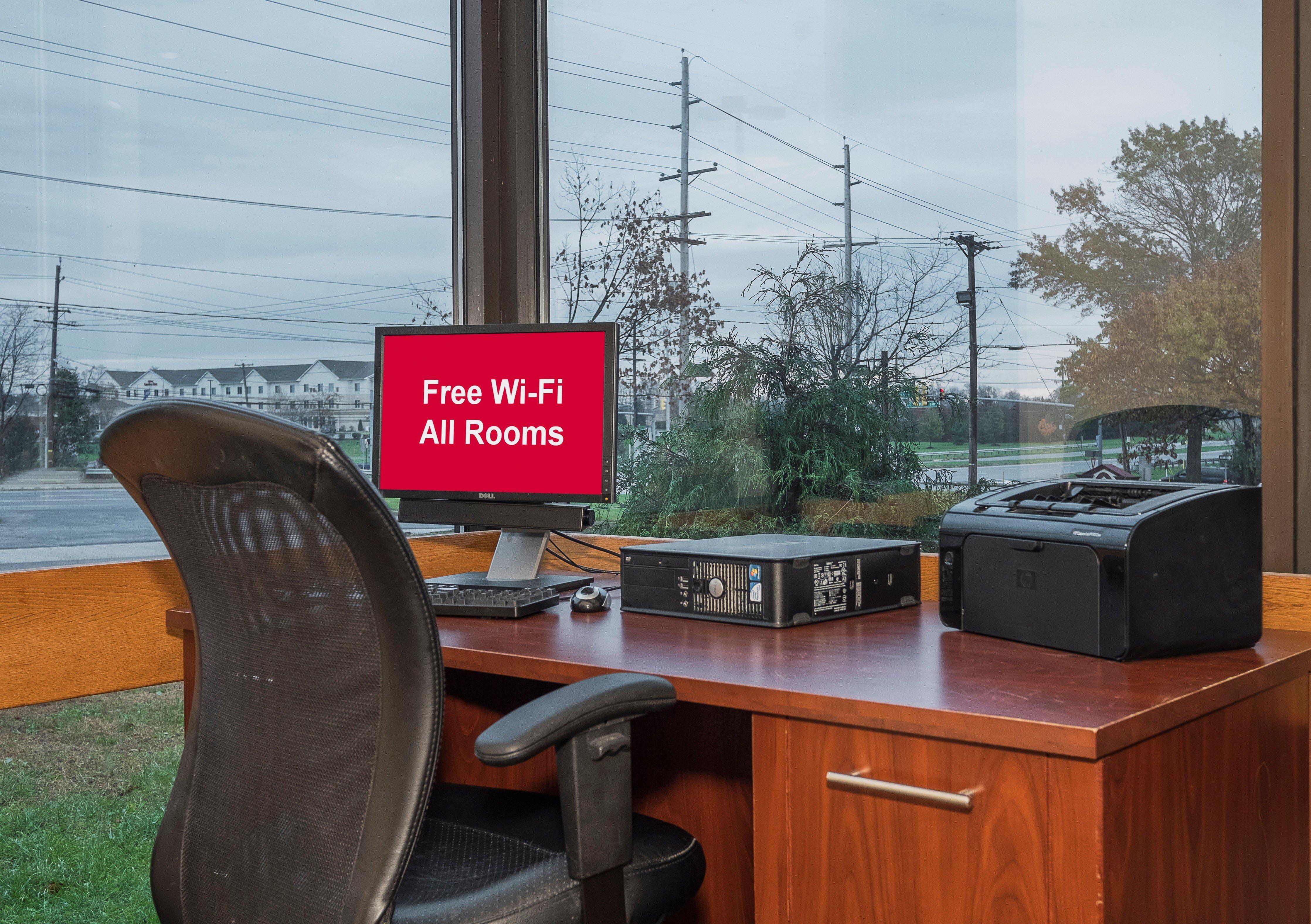 Red Roof Inn & Suites Mt Holly - Mcguire Afb Westampton Екстериор снимка