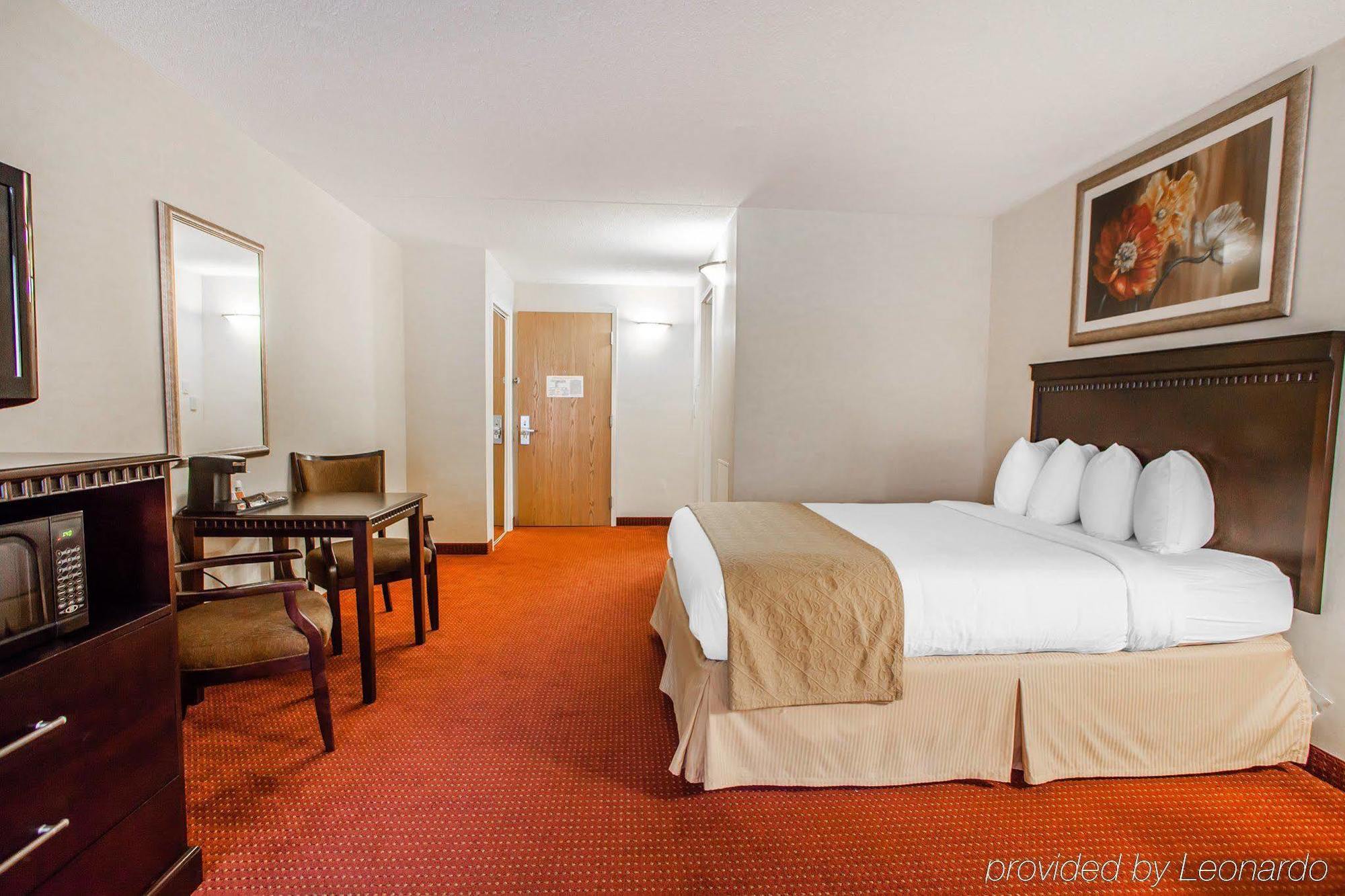 Red Roof Inn & Suites Mt Holly - Mcguire Afb Westampton Екстериор снимка